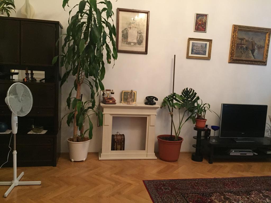 Apartment Vienna Es Εξωτερικό φωτογραφία