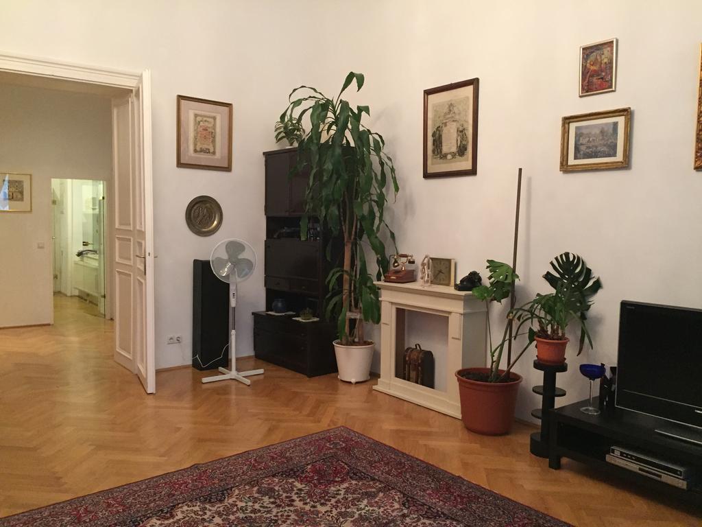 Apartment Vienna Es Εξωτερικό φωτογραφία