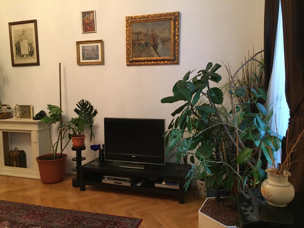 Apartment Vienna Es Εξωτερικό φωτογραφία