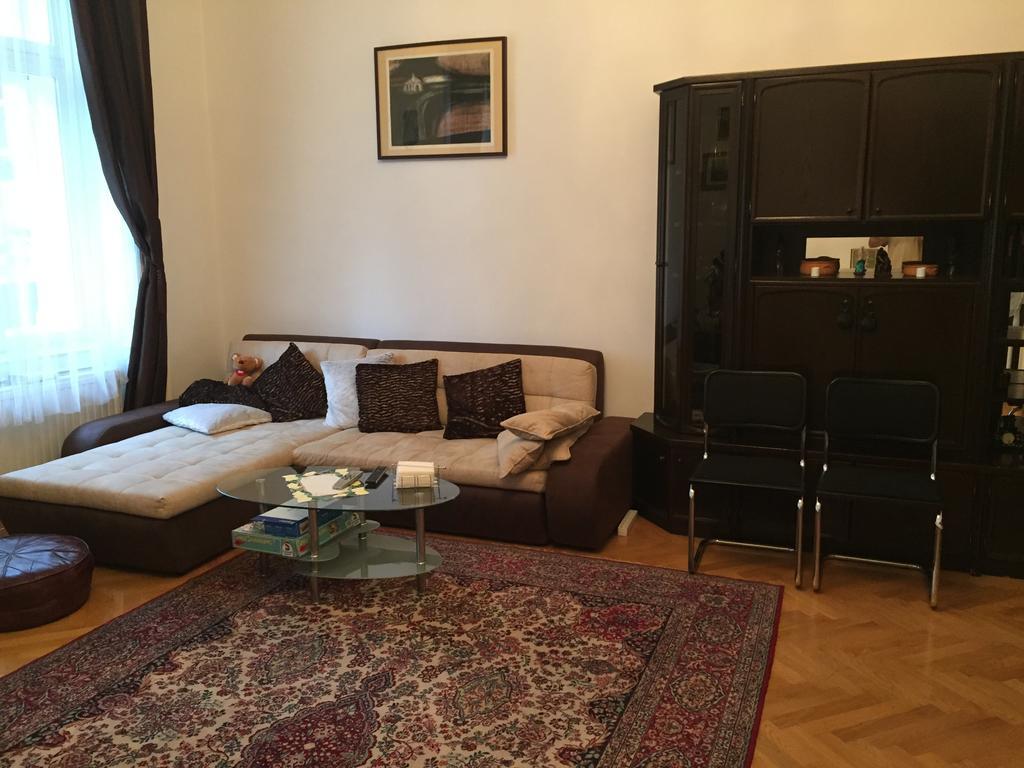 Apartment Vienna Es Εξωτερικό φωτογραφία