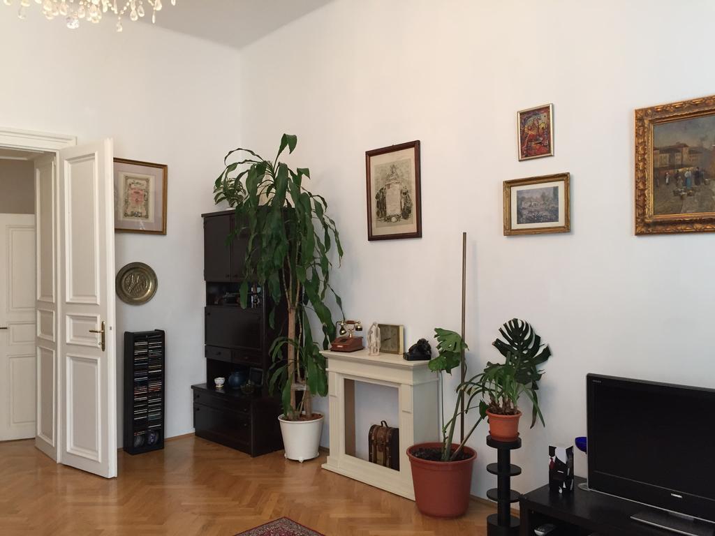Apartment Vienna Es Εξωτερικό φωτογραφία